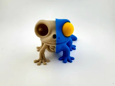 Kawaii Gecko Half Skeleton Cute Reptile 3D Print