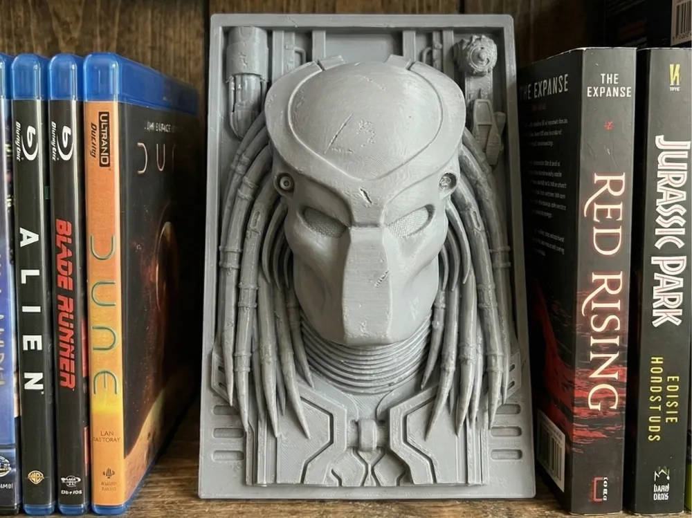 Predator (Yautja) - Booknook