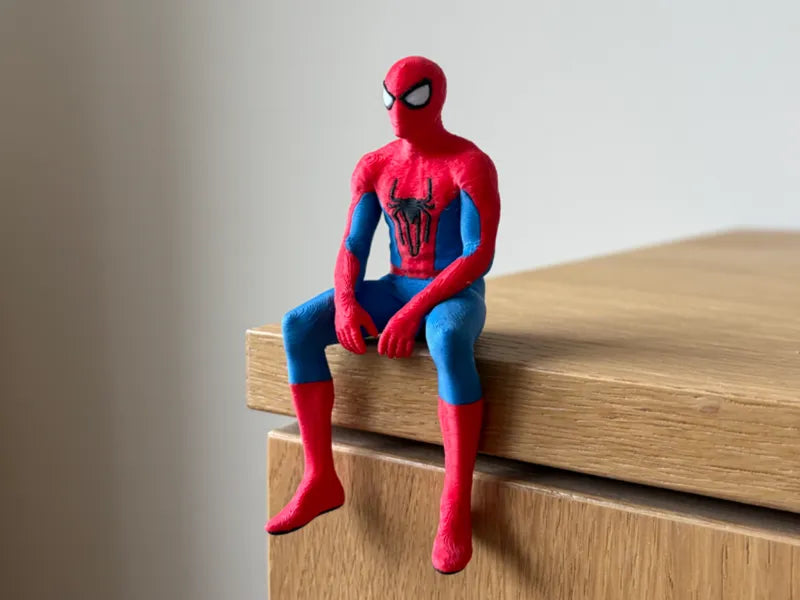 033 Classic Spider-Man Sitting Shelf Figure