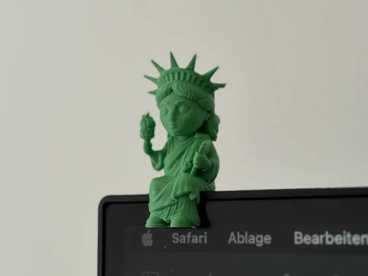 042 Mini Statue of Liberty Sitting on Monitor Shelf