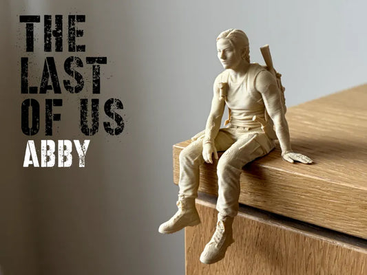 Abby Sitting on Ledge / shelf | The Last of Us