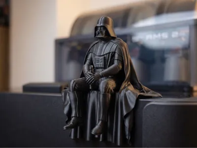 047 Sitting Darth Vader - Shelf  Desk Edge Sitter