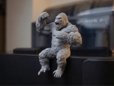 055 Roaring King Kong Shelf Sitter