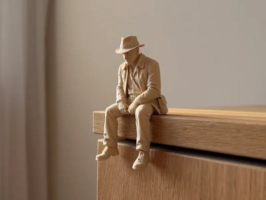 073 Indiana Jones Sitting on Ledge Shelf Figure