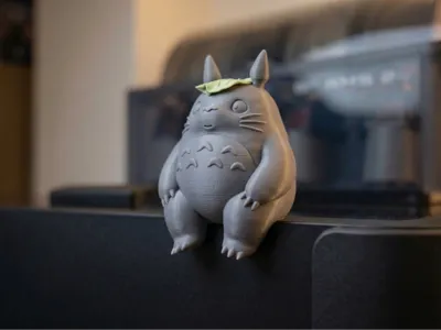091 Totoro Edge Sitter - Desk Buddy
