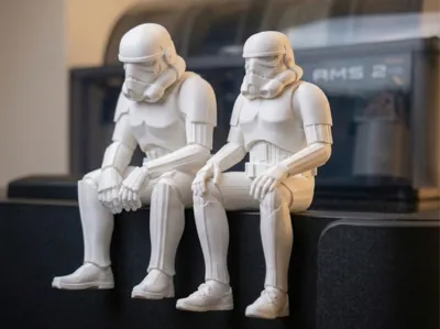 097 Sitting Stormtroopers - SadShoes